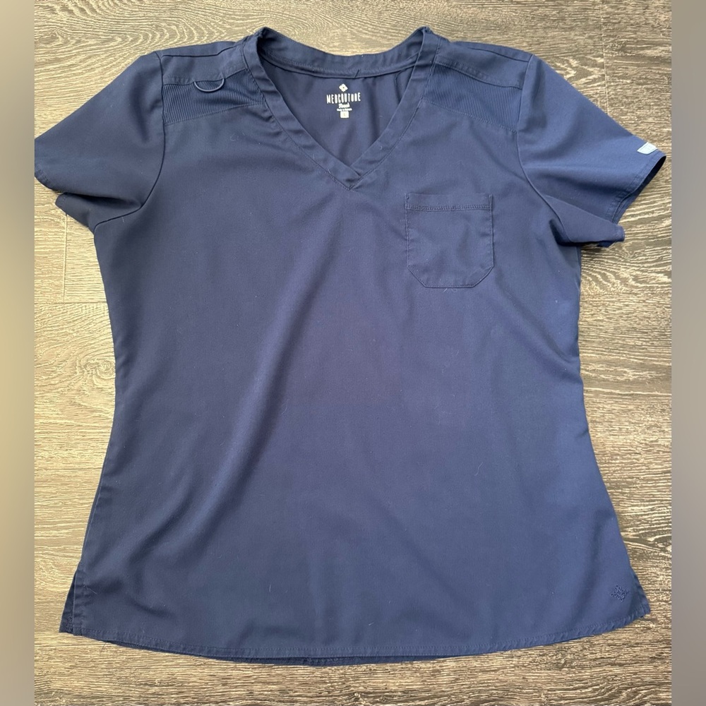 Med Couture Navy Scrub Top. Large.